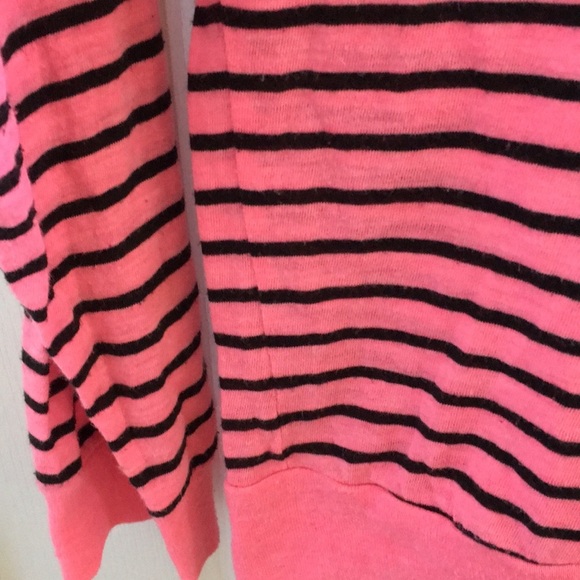 FINAL MARKDOWN LADIES Victoria’s Secret pink top medium - Picture 3 of 4